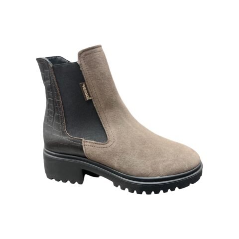 Tronchetto donna predisposto al plantare