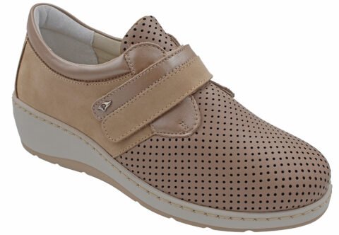 calzatura donna predisposta al plantare